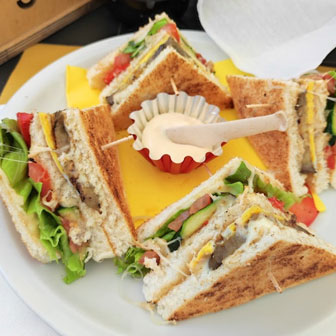 SILEA CENDON BIEERIA PUB IMBARCADERO club sandwich 